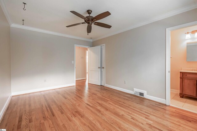 236 S Park Dr, Spartanburg, SC 29302 - empty room featuring light wood-style floors, a ceiling fan, crown molding, and baseboards