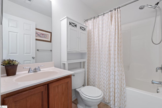 410 Garden Gate Ct, Duncan, SC 29334 - full bathroom with vanity, toilet, and shower / bathtub combination with curtain