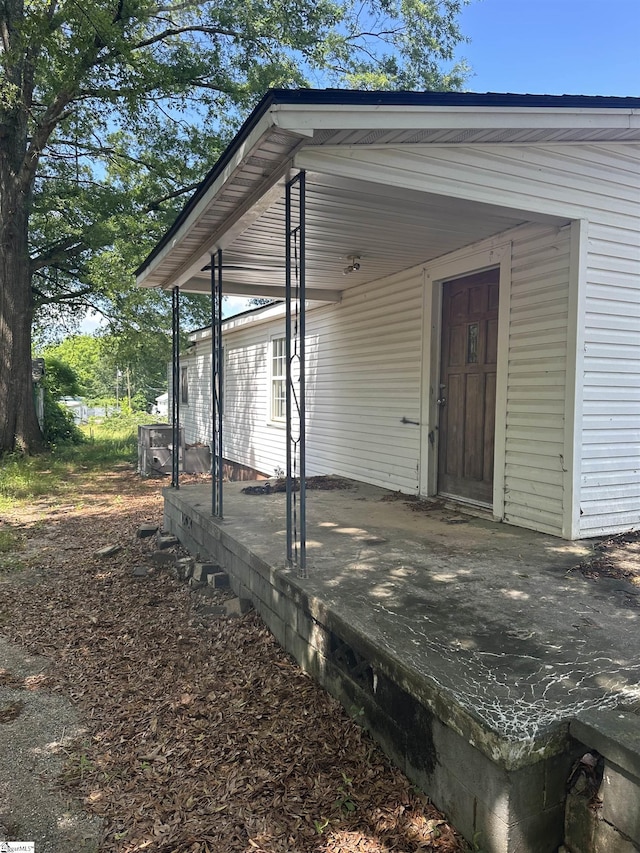 109 Jones St, Anderson, SC 29625 - view of wooden deck