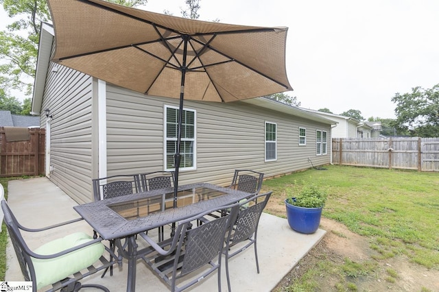 317 Saluda St, Belton, SC 29627 - view of patio / terrace with outdoor dining space