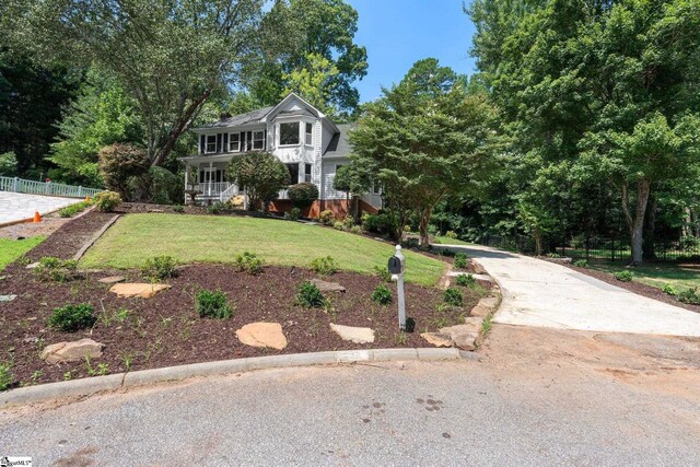 28 Bernwood Dr, Taylors, SC 29687 - view of front of property featuring covered porch and driveway