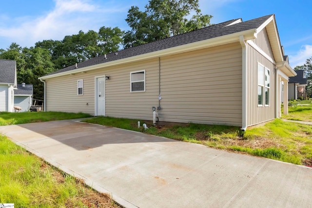 182 Ridge St, Spartanburg, SC 29302 - view of front of property with a patio area