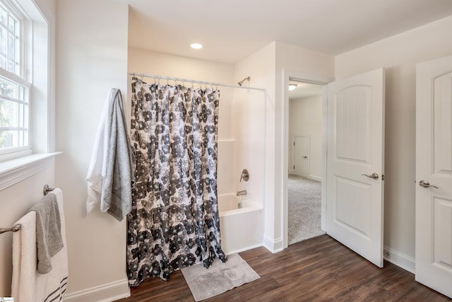 101 Poplar Ave, Belton, SC 29627 - bathroom with wood finished floors, shower / bathtub combination with curtain, baseboards, and recessed lighting