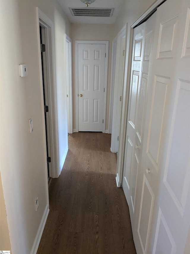 7 Willow Wood Ct, Taylors, SC 29687 - hall featuring dark wood-style floors and baseboards