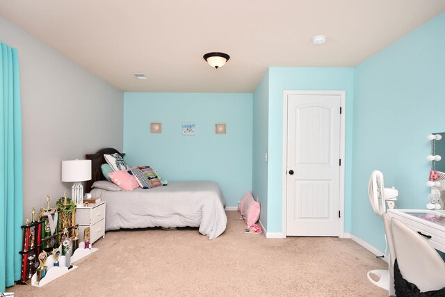 200 Marshfield Ct, Easley, SC 29642 - carpeted bedroom featuring baseboards