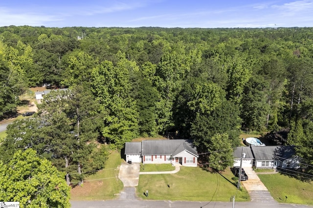 103 Berry Ct, Belton, SC 29627 - aerial view of property and surrounding area featuring a heavily wooded area