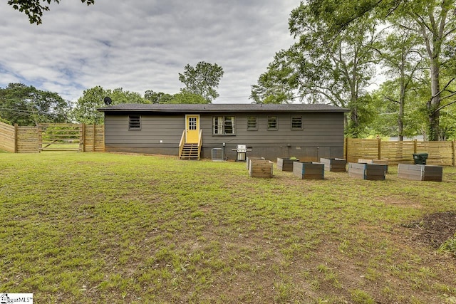 145 Rosewood Cir, Duncan, SC 29334 - back of property featuring entry steps and central AC