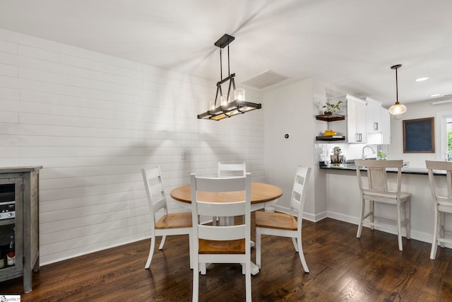 26 Briarcliff Dr, Greenville, SC 29607 - dining room with dark wood finished floors, recessed lighting, and baseboards
