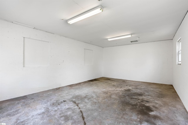 1316 E S 6th St, Seneca, SC 29678 - unfurnished room with concrete flooring
