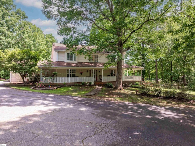 112 Scruggs Ln, Gaffney, SC 29341 - farmhouse inspired home with a porch