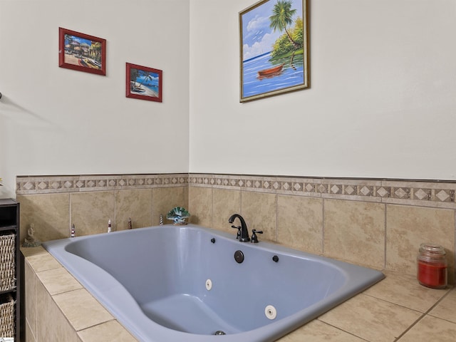 112 Scruggs Ln, Gaffney, SC 29341 - full bath featuring a whirlpool tub