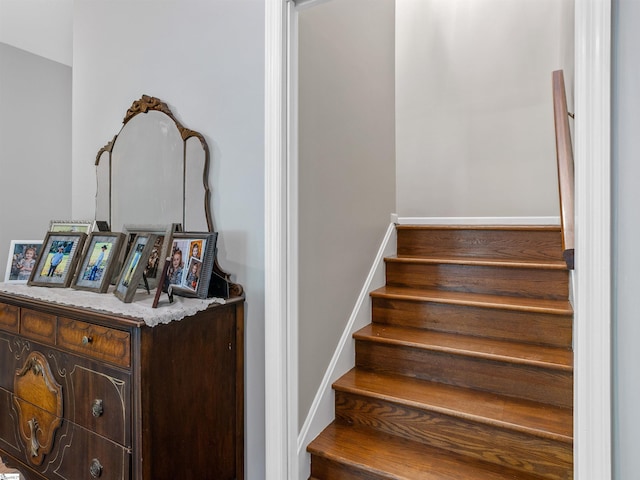 112 Scruggs Ln, Gaffney, SC 29341 - view of stairway