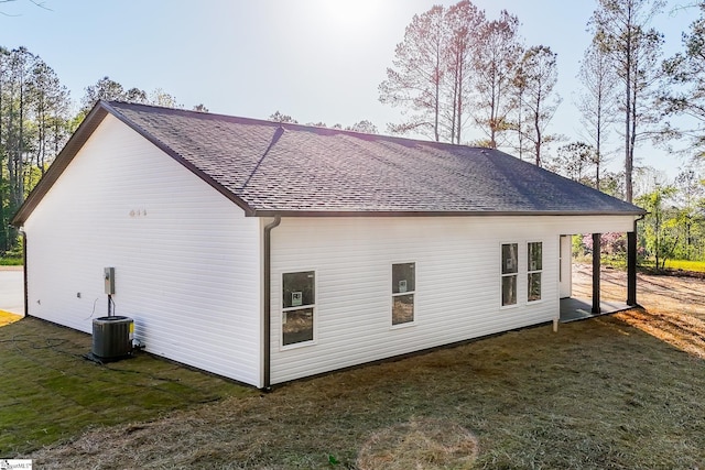 136 Susans Rd, Gaffney, SC 29341 - view of property exterior featuring roof with shingles and a lawn