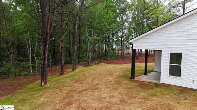 136 Susans Rd, Gaffney, SC 29341 - view of green lawn with a forest view