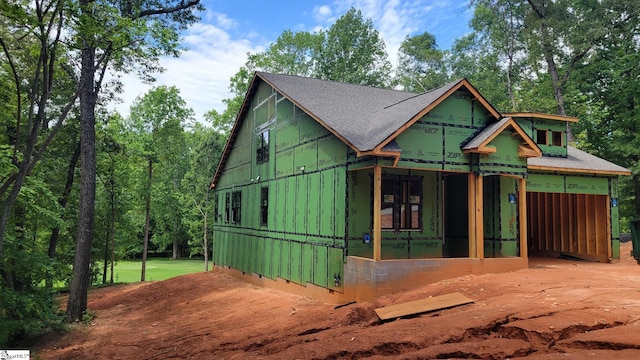 602 Cross Creek Dr, Seneca, SC 29678 - view of front of house featuring a shingled roof and a sunroom