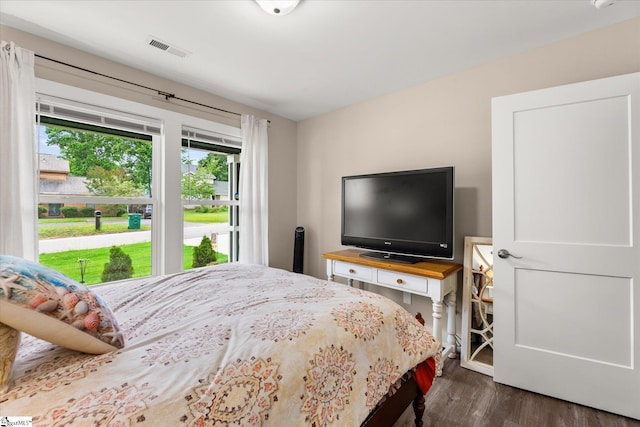101 Sunrise Rd, Spartanburg, SC 29302 - bedroom with dark wood-style flooring