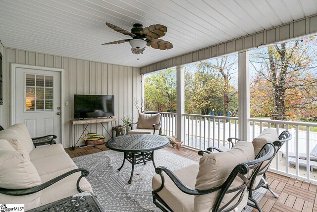 500 E Mountain Creek Rd, Taylors, SC 29687 - sunroom / solarium featuring ceiling fan and an outdoor hangout area