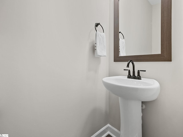 4427 Storehouse Run, Boiling Springs, SC 29316 - bathroom with a sink and baseboards