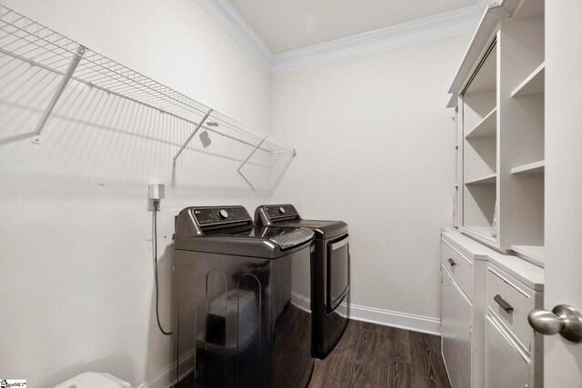 305 Kellen Ct, Duncan, SC 29334 - laundry room featuring washing machine and clothes dryer, ornamental molding, dark wood-style floors, and baseboards