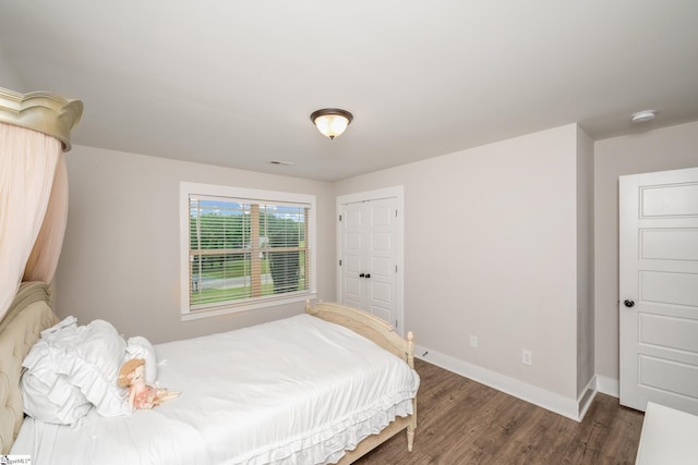 881 Cothran Rd, Inman, SC 29349 - bedroom with wood finished floors and baseboards