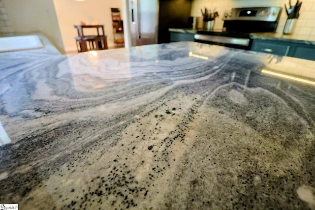 208 Catterick Way, Fountain Inn, SC 29644 - detailed view of stainless steel range with electric cooktop