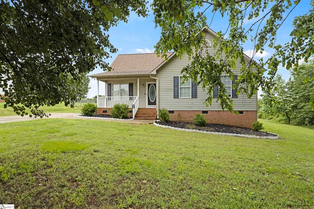 147 Highland Ridge Trl, Boiling Springs, SC 29316 - view of front of property with crawl space, covered porch, a front yard, and a shingled roof