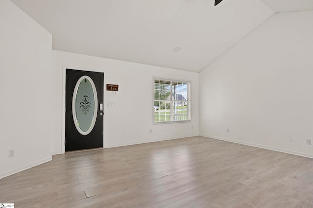 147 Highland Ridge Trl, Boiling Springs, SC 29316 - foyer with vaulted ceiling, light wood finished floors, a ceiling fan, and baseboards