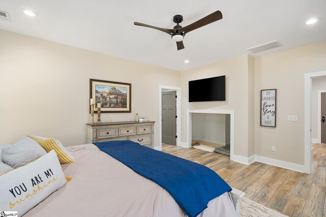 100 Grandview Dr, Anderson, SC 29625 - bedroom featuring light wood-style floors, baseboards, recessed lighting, and a ceiling fan