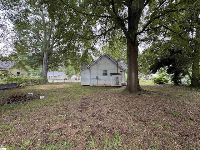 12 Stevens St, Laurens, SC 29360 - view of yard