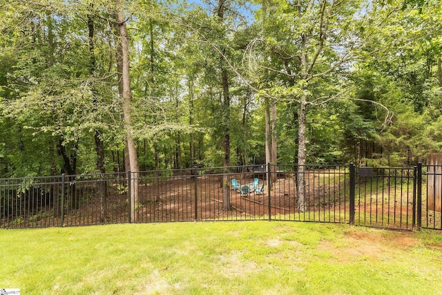 137 Mediterranean Ave, Anderson, SC 29621 - view of yard