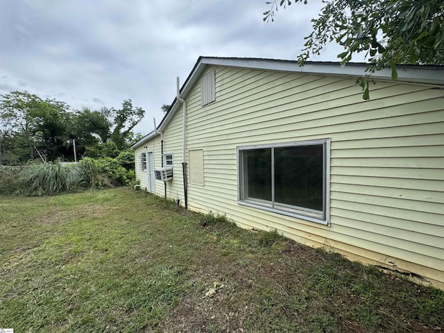 403 Duckett St, Laurens, SC 29360 - view of property exterior with a lawn