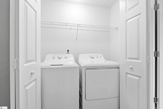 3 Alewine Ct, Taylors, SC 29687 - washroom with washing machine and dryer