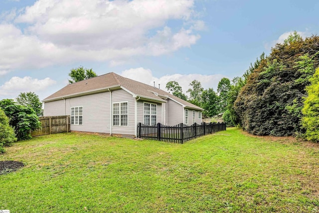 16 Glenbow Ct, Simpsonville, SC 29680 - view of rear view of house