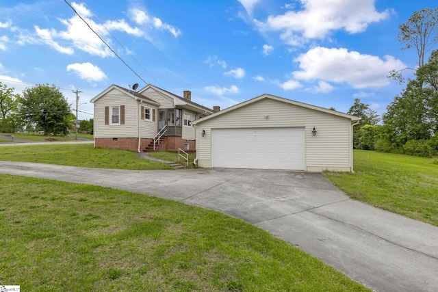 611 E S 6th St, Seneca, SC 29678 - view of front of property featuring an outdoor structure, a front lawn, and a garage