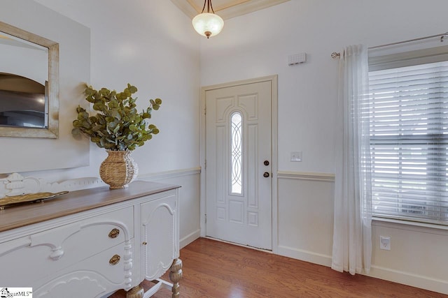809 Dove Creek Ct, Boiling Springs, SC 29316 - foyer featuring light wood finished floors and baseboards