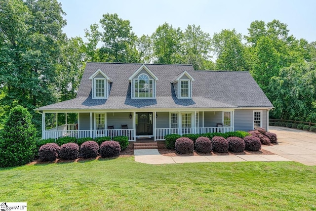 182 Roundstone Dr, Inman, SC 29349 - view of front facade with covered porch, a front lawn, and concrete driveway