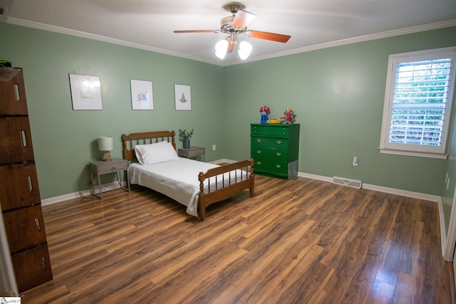 202 Centerpointe Rd, Belton, SC 29627 - bedroom featuring wood finished floors, crown molding, baseboards, and a ceiling fan