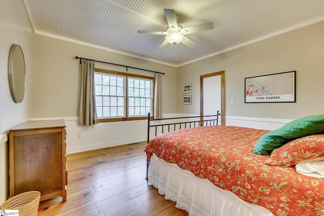 2164 Loncolnton Hwy, Elberton, GA 30635 - bedroom featuring wainscoting, hardwood / wood-style flooring, ornamental molding, and ceiling fan