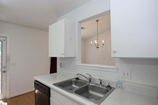 7 Pergola Pl, Simpsonville, SC 29680 - kitchen with a sink, dishwashing machine, light countertops, and white cabinets