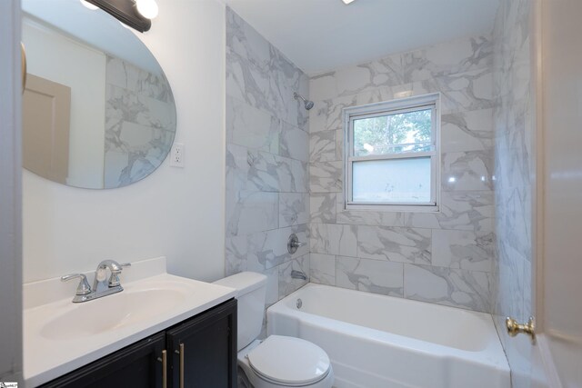32 Essex Ct, Greenville, SC 29609 - full bath with vanity and shower / bathtub combination