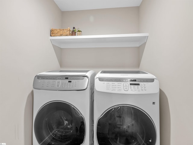 197 Falling Creek Rd, Spartanburg, SC 29301 - laundry area with separate washer and dryer