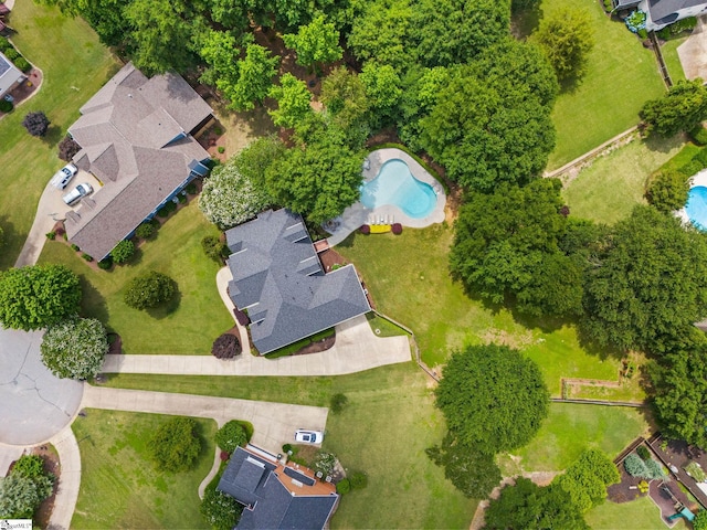 5 Fife Ct, Simpsonville, SC 29681 - bird's eye view of a pool