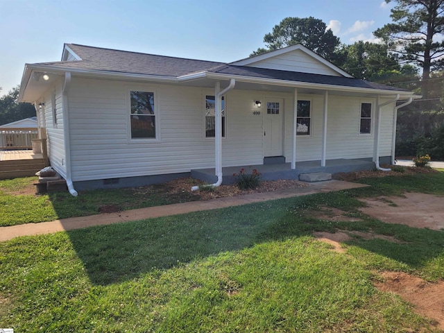400 Mason Rd, Inman, SC 29349 - view of front facade with a front lawn, a porch, a shingled roof, and crawl space