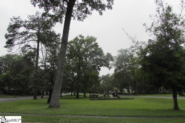 400 Calvert Ave, Clinton, SC 29325