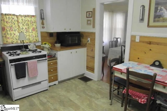 400 Calvert Ave, Clinton, SC 29325