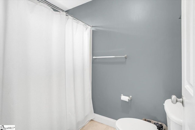 30 Chalice Hill Ln, Travelers Rest, SC 29690 - full bath with toilet, a shower with curtain, and baseboards