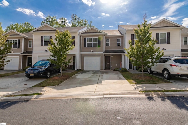 304 Oakmont Valley Trl, Seneca, SC 29678 - townhome / multi-family property featuring a garage and concrete driveway