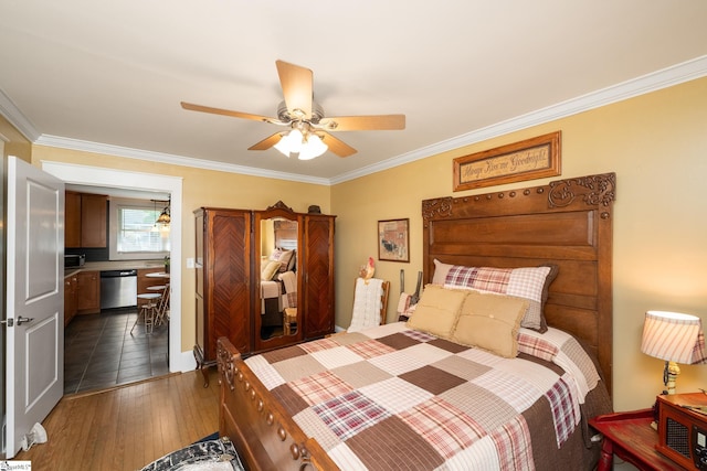 201 W Highland Ave, Anderson, SC 29625 - bedroom featuring crown molding, dark wood-style floors, and ceiling fan