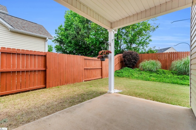 101 Peaks Ct, Taylors, SC 29687 - view of yard featuring a patio area