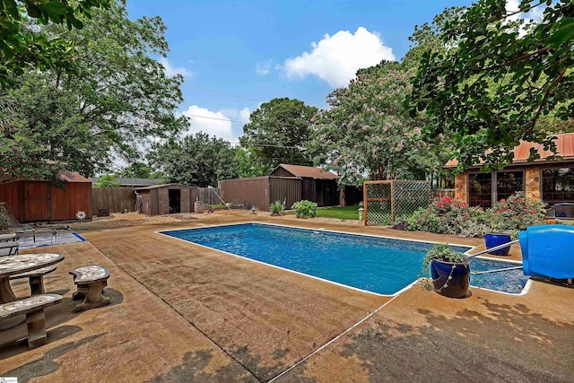 101 Myrtle St, Lavonia, GA 30553 - view of swimming pool featuring a patio area and a fenced backyard